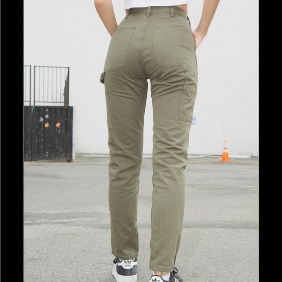 Brandy Melville Jane Cargo Pants Size S - Picture 2 of 5